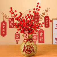 Thumbnail for La plante de la fortune dans son vase doré, une décoration festive et auspicieuse.