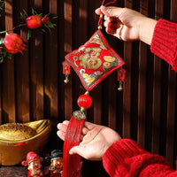 Thumbnail for Pompon Chinois Nouvel An Talisman Rouge