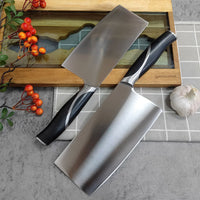 Thumbnail for Les outils essentiels pour la découpe de légumes et de viandes dans la gastronomie asiatique.