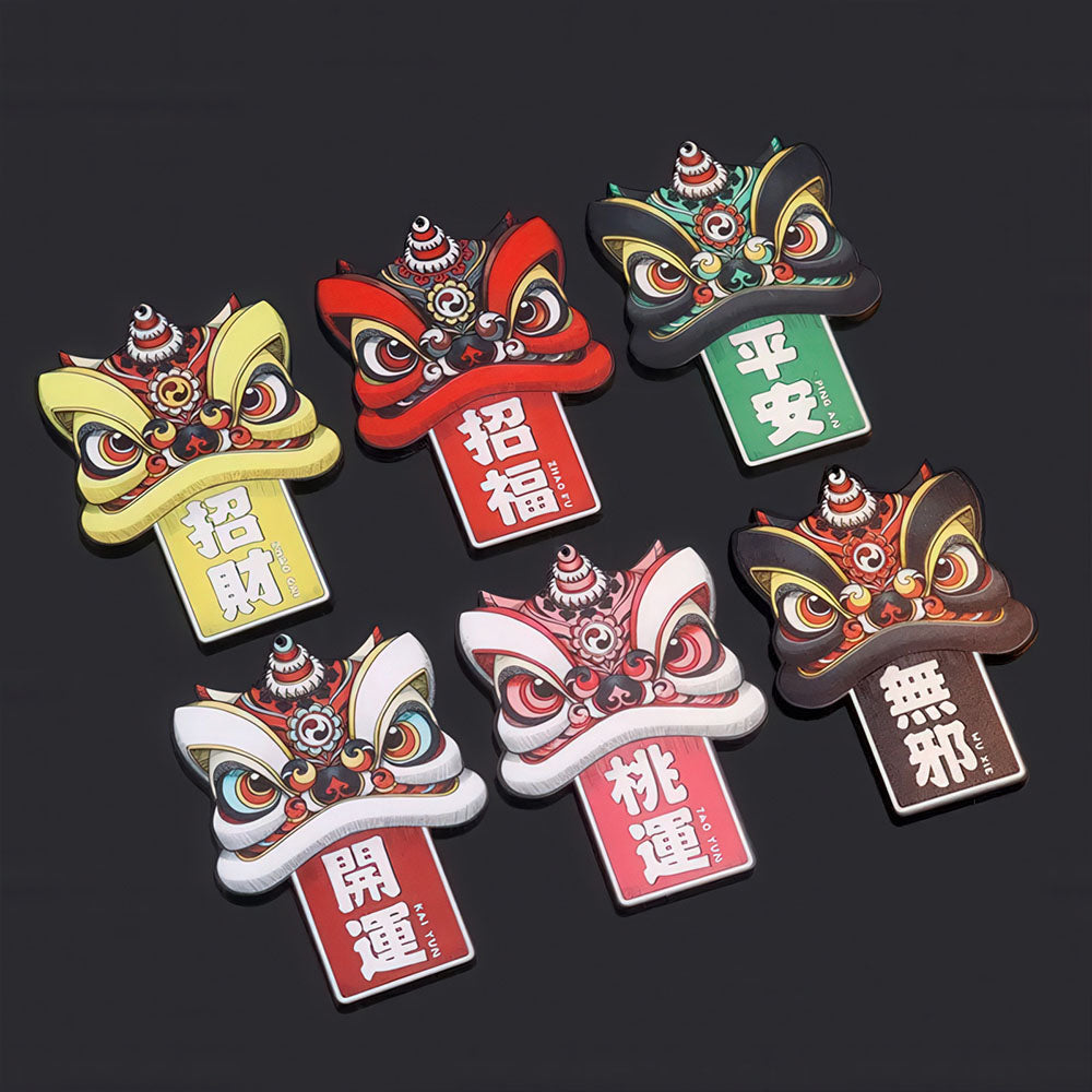 La collection complète des six modèles du mot porte-bonheur chinois en forme de lion.
