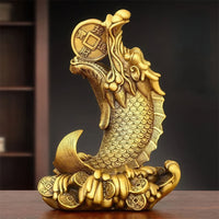Thumbnail for Vue de profil de la statue en cuivre du poisson dragon, illustrant son mouvement et sa puissance.