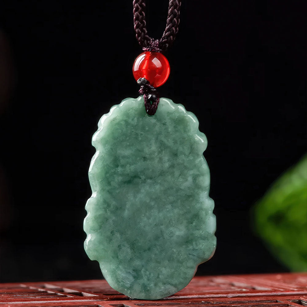 Qualité et texture du jade naturel de notre pendentif.