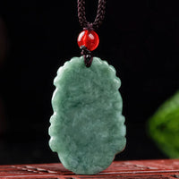 Thumbnail for Qualité et texture du jade naturel de notre pendentif.