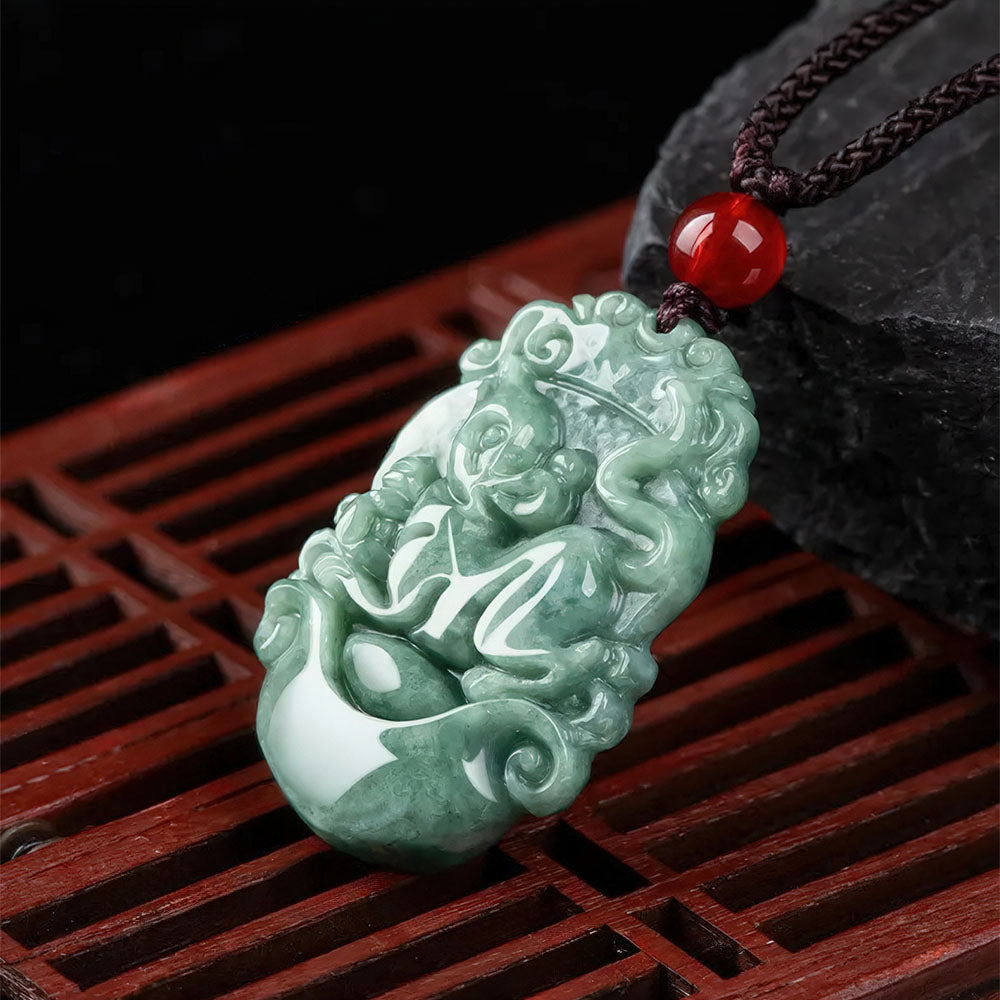 Détails du pendentif du zodiaque chinois.