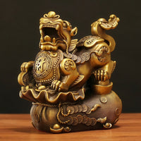 Thumbnail for Statue du Lion Gardien Chinois en cuivre avec une pièce de fortune, pour la stabilité financière.