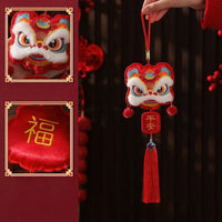 Thumbnail for Le porte-bonheur du Nouvel An Chinois représentant la Danse du Lion, pour chasser les mauvais esprits.