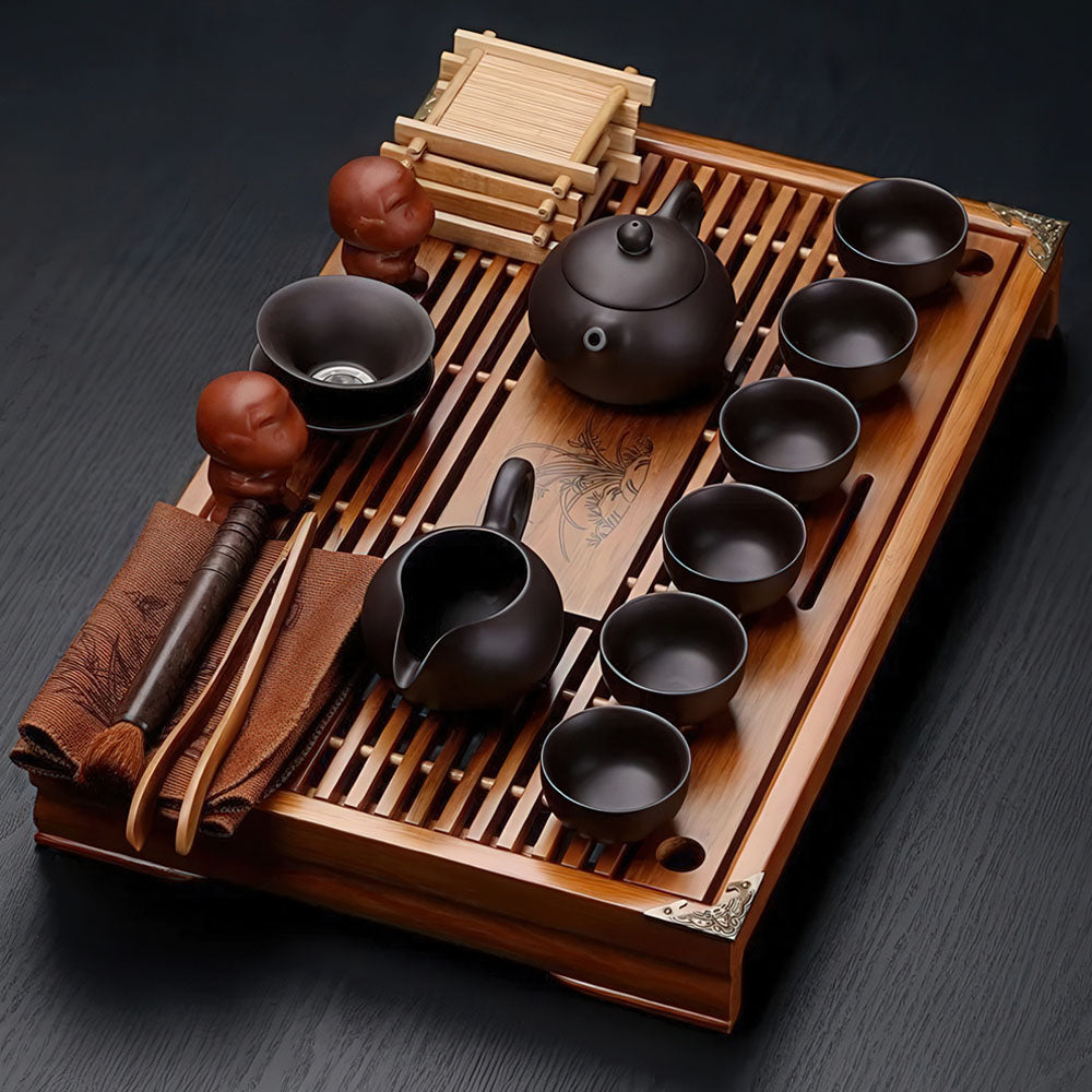 Set complet pour la cérémonie du Gong Fu Cha, incluant théière Zisha et tous les accessoires.