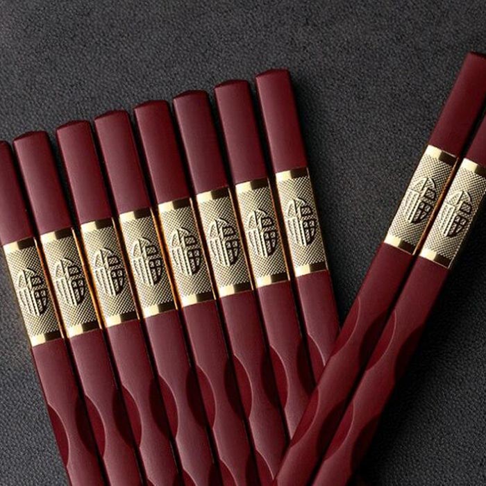 Baguettes chinoises plastique bordeaux