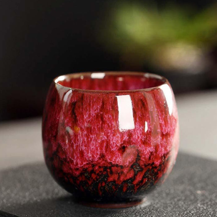tasse chinoise en céramique rouge