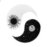 tatouage ying yang soleil et lune