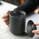 tasse chinoise noire avec filtre